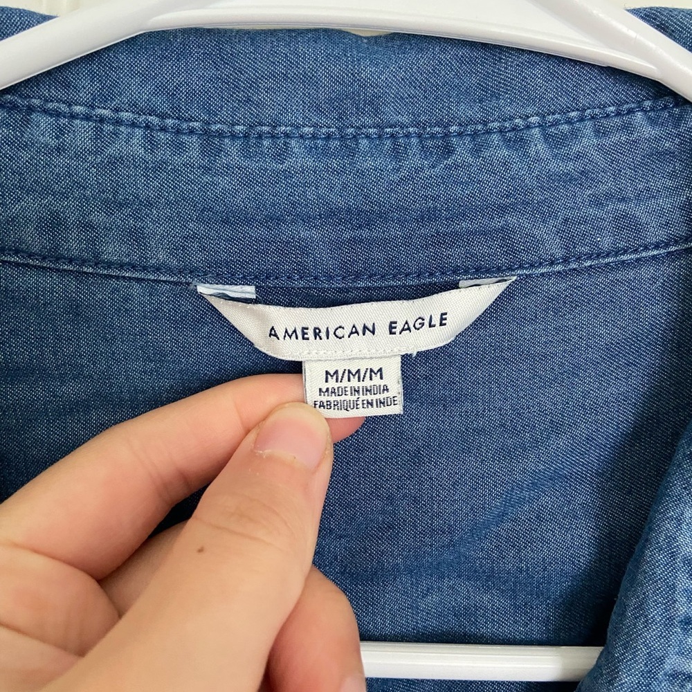 NWOT | American Eagle women’s denim button-front dress — medium - Picture 3 of 5